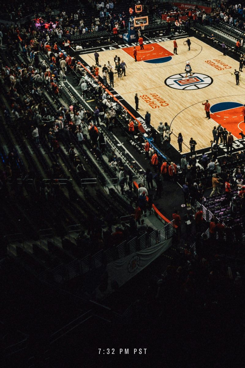 a basketball match at 3pm